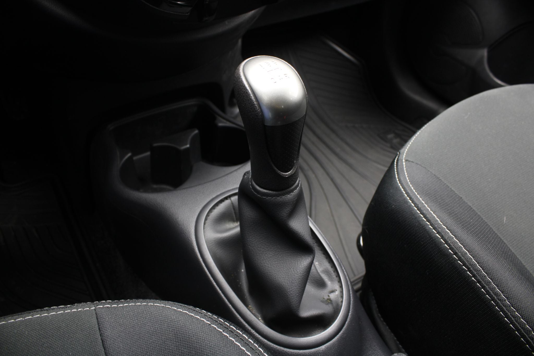 2024 Nissan March 1.6 Advance Mt