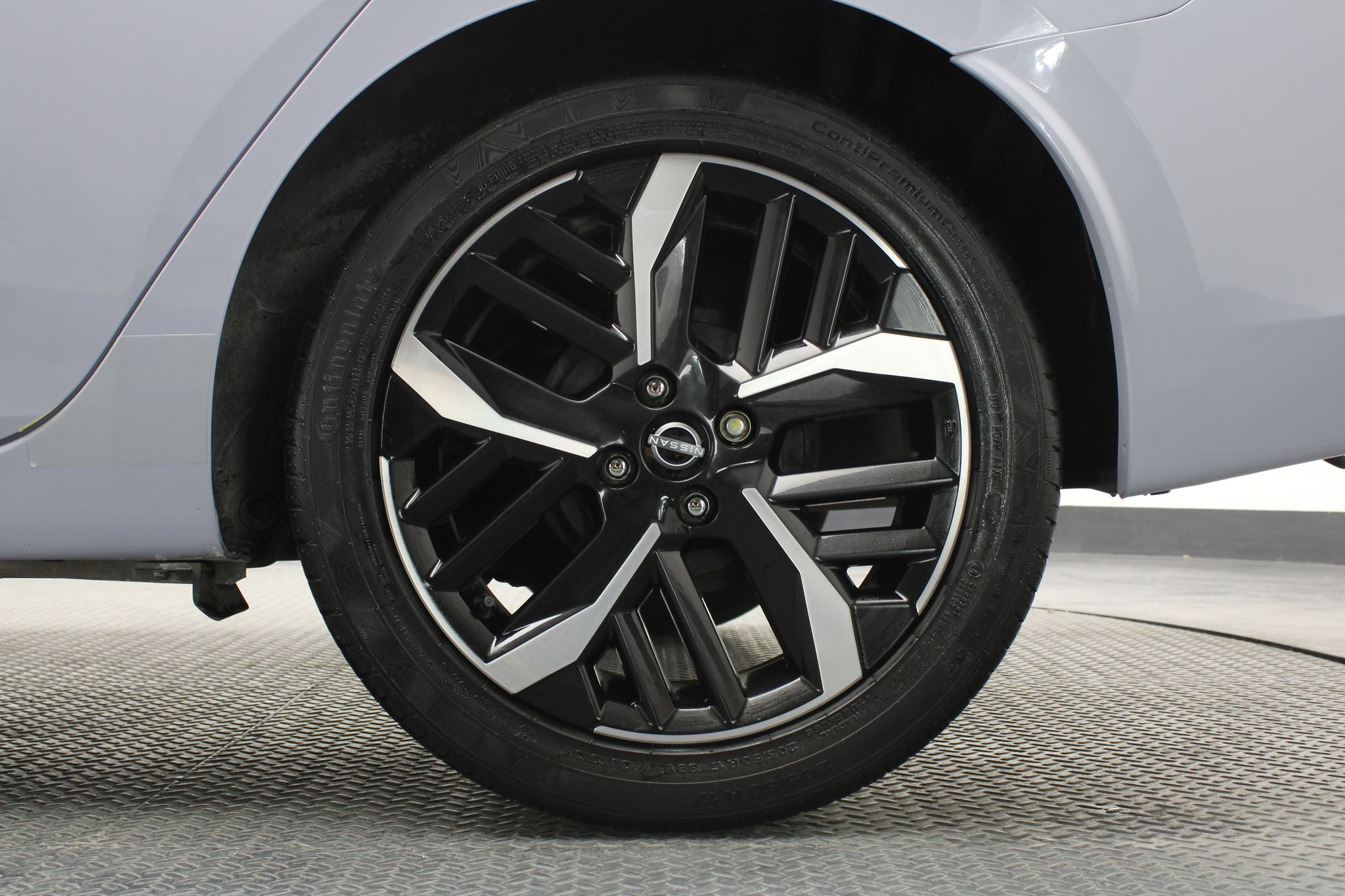 2025 Nissan Versa 1.6 SR At