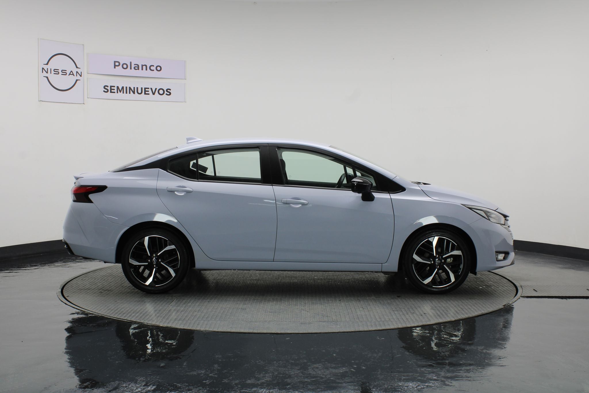 2025 Nissan Versa 1.6 SR At