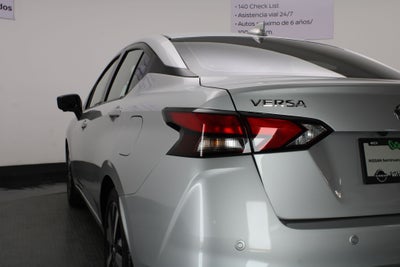 2021 Nissan Versa 1.6 Platinum Piel At