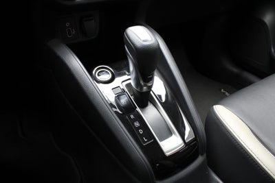 2021 Nissan Versa 1.6 Platinum Piel At