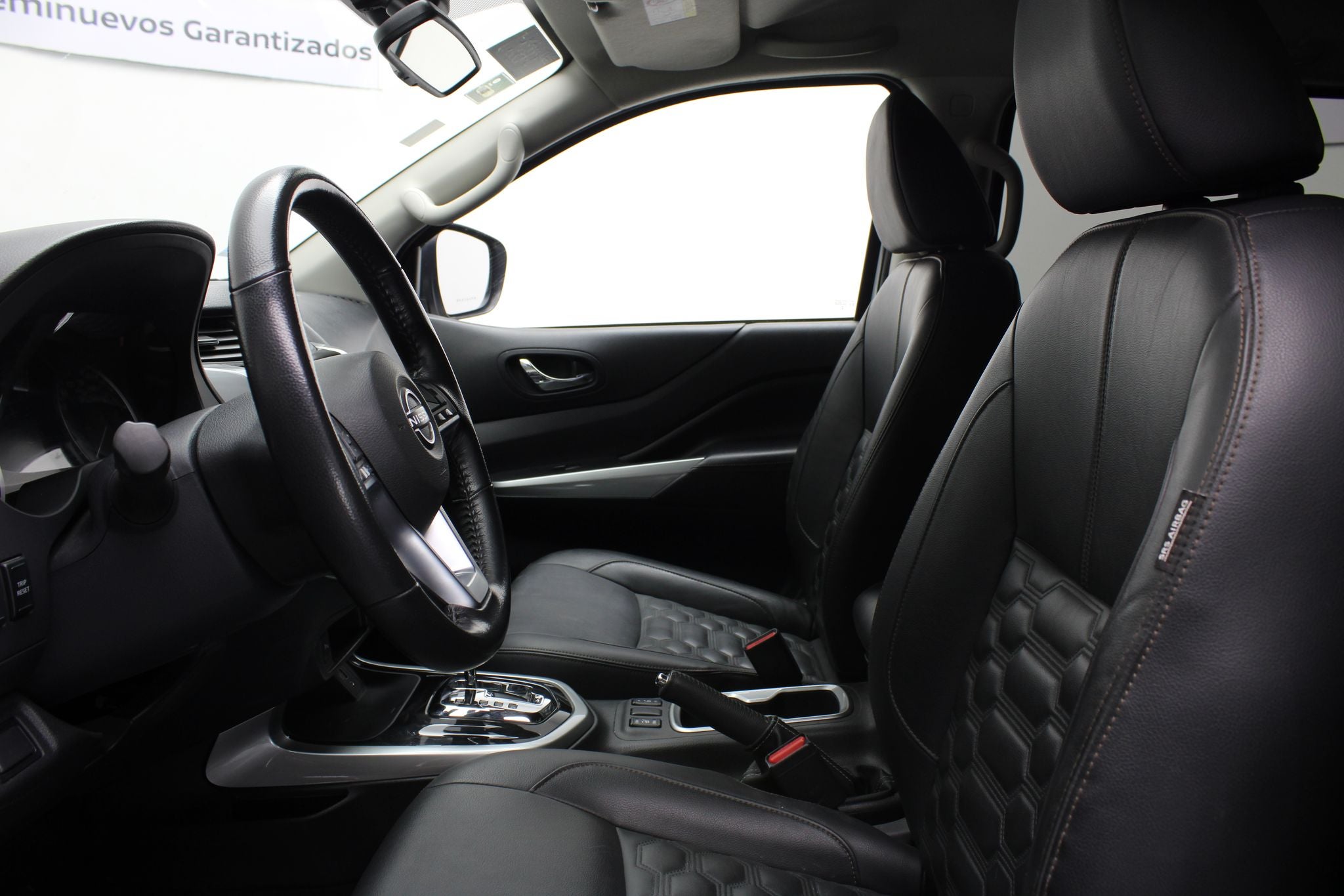 2023 Nissan Frontier 2.5 Le Platinum At