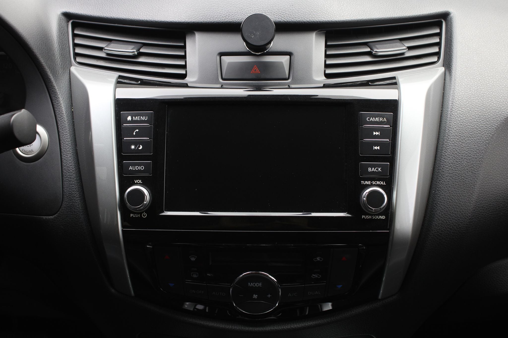 2023 Nissan Frontier 2.5 Le Platinum At