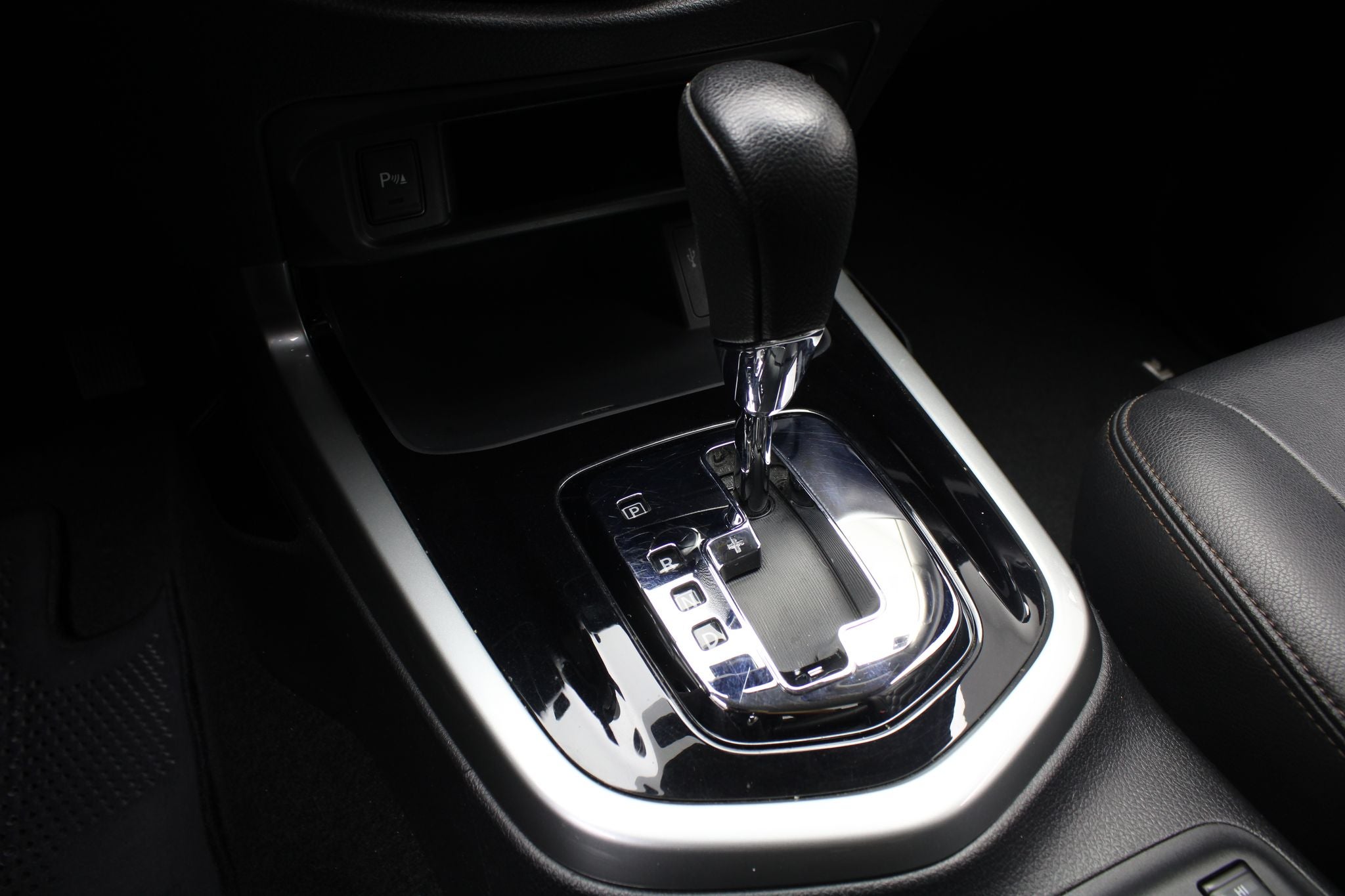 2023 Nissan Frontier 2.5 Le Platinum At