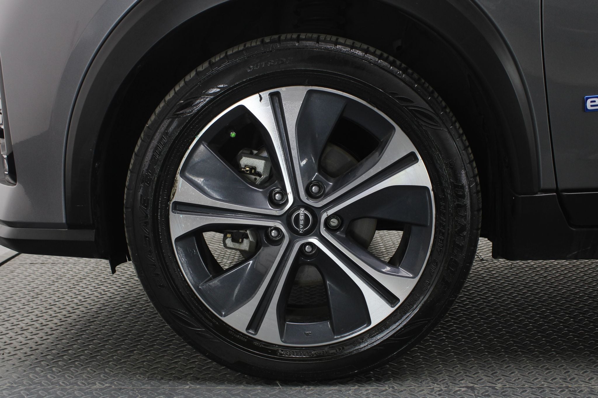 2023 Nissan Kicks E-Power Platinum