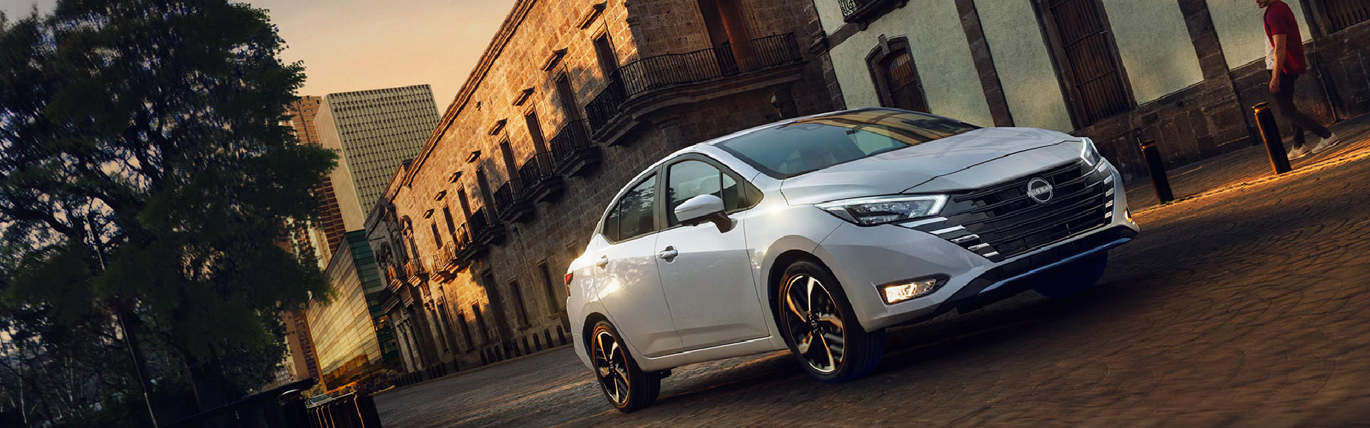 Nissan VERSA Banner